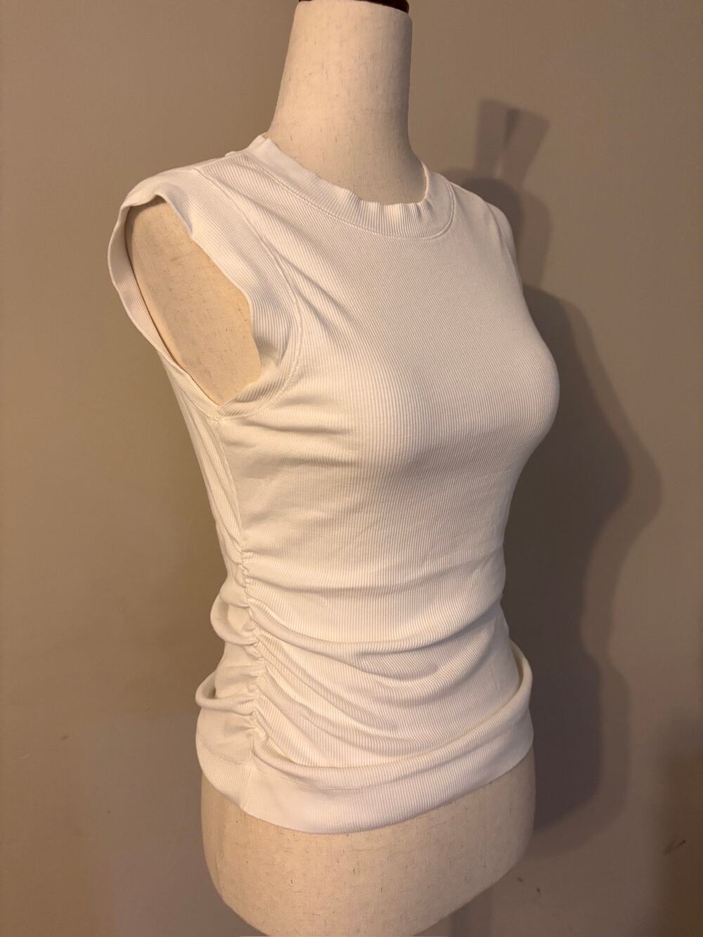 Reiss White Ribbed Ruched Sleeveless Top Size Small